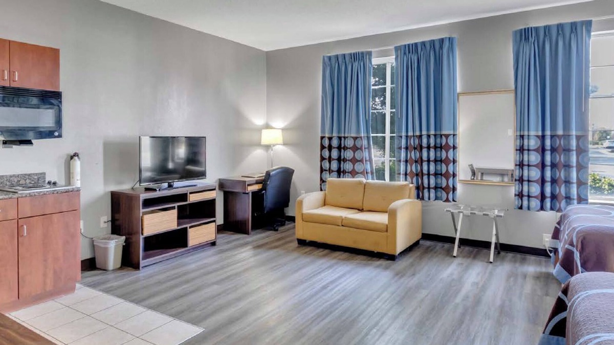 Smithfield Hotel | Super 8 by Wyndham Smithfield/Selma