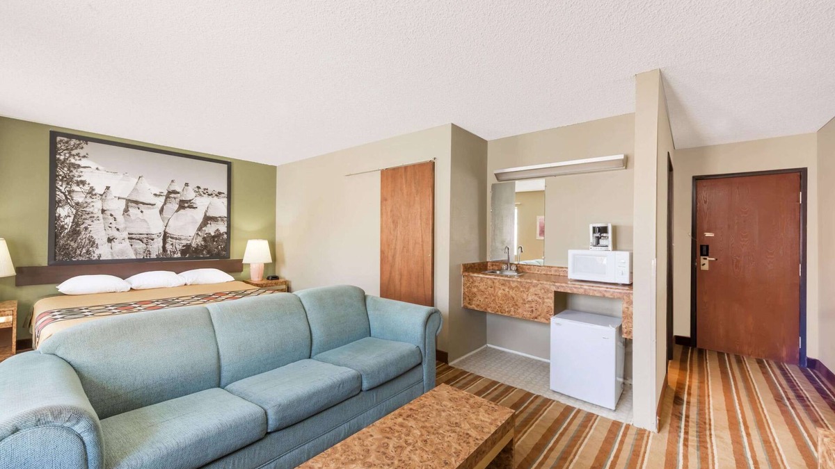 Polvadera Hotel | Super 8 by Wyndham Socorro