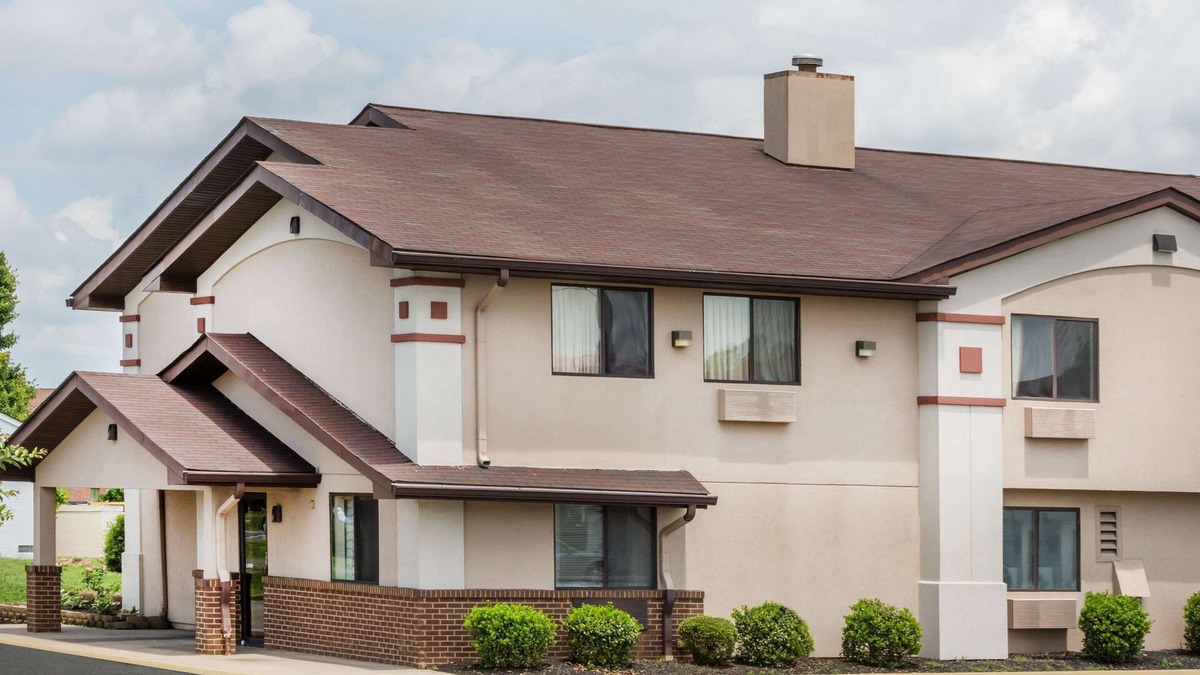 Tappahannock Hotel | Super 8 by Wyndham Tappahannock VA