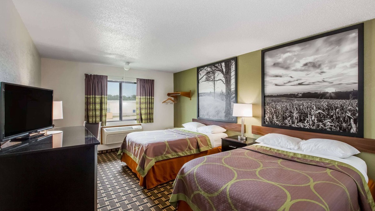 Wayne Hotel | Super 8 by Wyndham Wayne