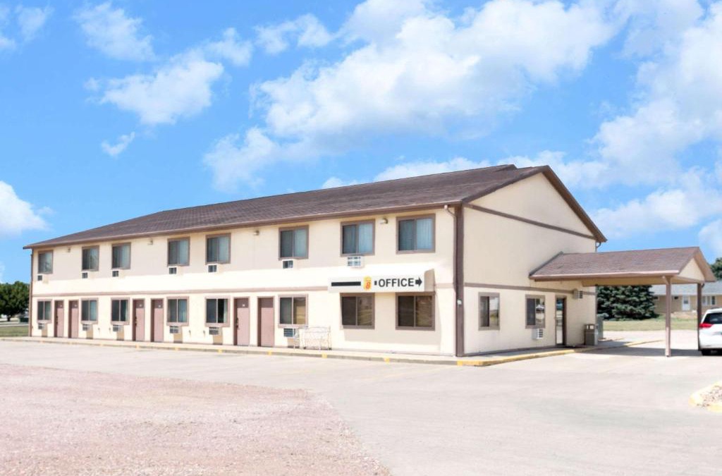 Winner Hotel | Super 8 by Wyndham Winner SD