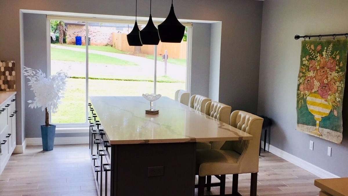 Norman House | Super close to campus and Lloyd Noble Center. Clean home with updated kitchen.