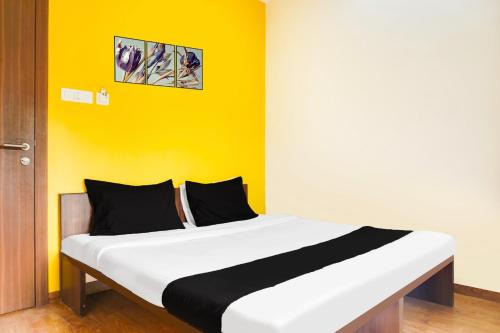 Aundh Hotel | Super Collection O Aundh formerly MV Galaxy