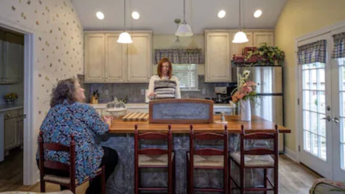 Cottonwood Falls House | Super Comfy and Quiet . . . Newly Built 2 Bedroom, 2 Bath Guesthouse