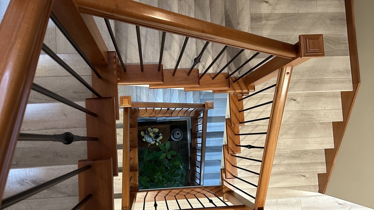 Delta House | Super Cozy 5 Bedroom Entire House in Ladner