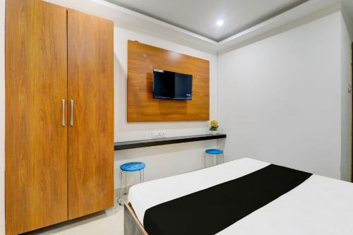 Maharajganj Hotel | Super Hotel O Aayaansh