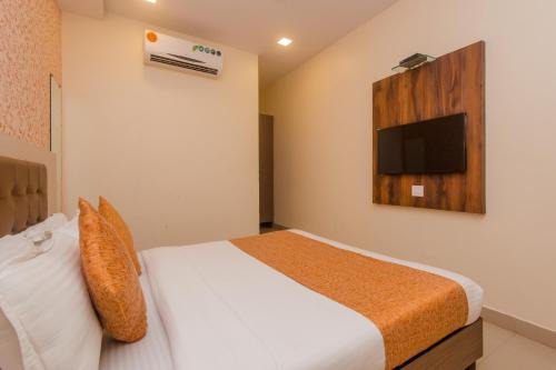 J B Nagar Hotel | Super Hotel O Golden Nest Near Chhatrapati Shivaji International Airport