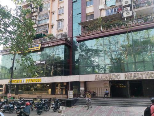 Bistupur Hotel | Super Hotel O The Leelaa