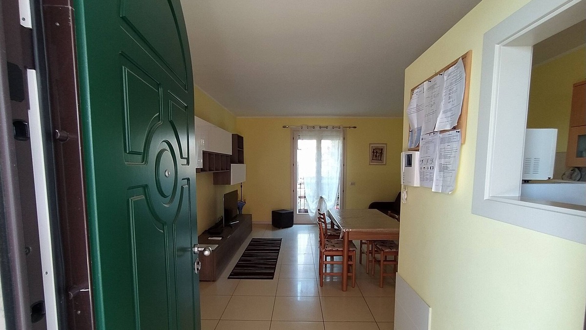 Sirmione Apartment | Super location beach pool and jacuzzi by the lake -very relaxing