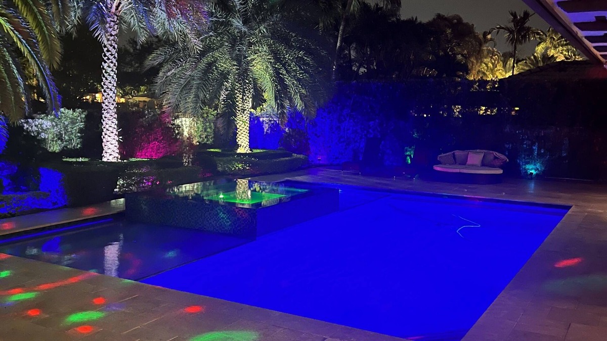 Miami Gardens House | Super LUXURY 5BR house with pool in Maimi