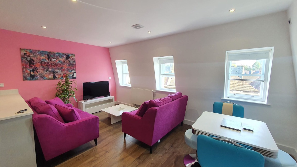 Canterbury Apartment | Super Penthouse Apartment in the Heart of the City Centre