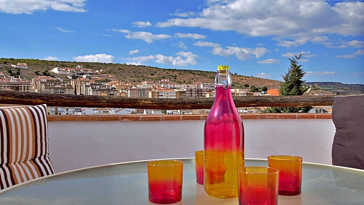 Alhama de Granada House | Super Pet Friendly Centrally Located House