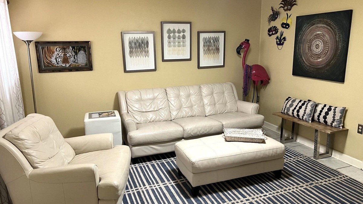 Beauregard Town Historic District Condo | Super Quiet/Comfortable Historic Beauregard Downtown minutes to LSU