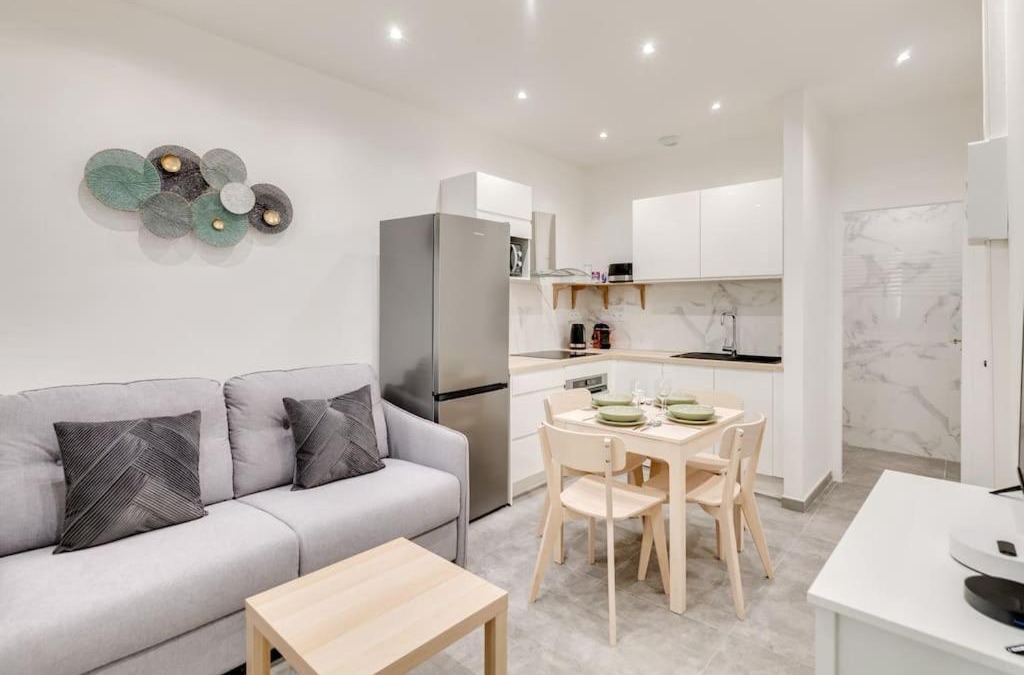 Noailles Apartment | Super T2 au Vieux Port Climatisé