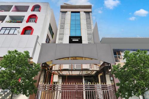 Patna Hotel | Super Townhouse Kankarbagh Formerly Kunwar Alcajars