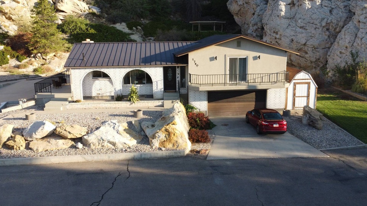 Maeser House | SUPER Unique 4BR 3Bath Nature Home Getaway - 9beds