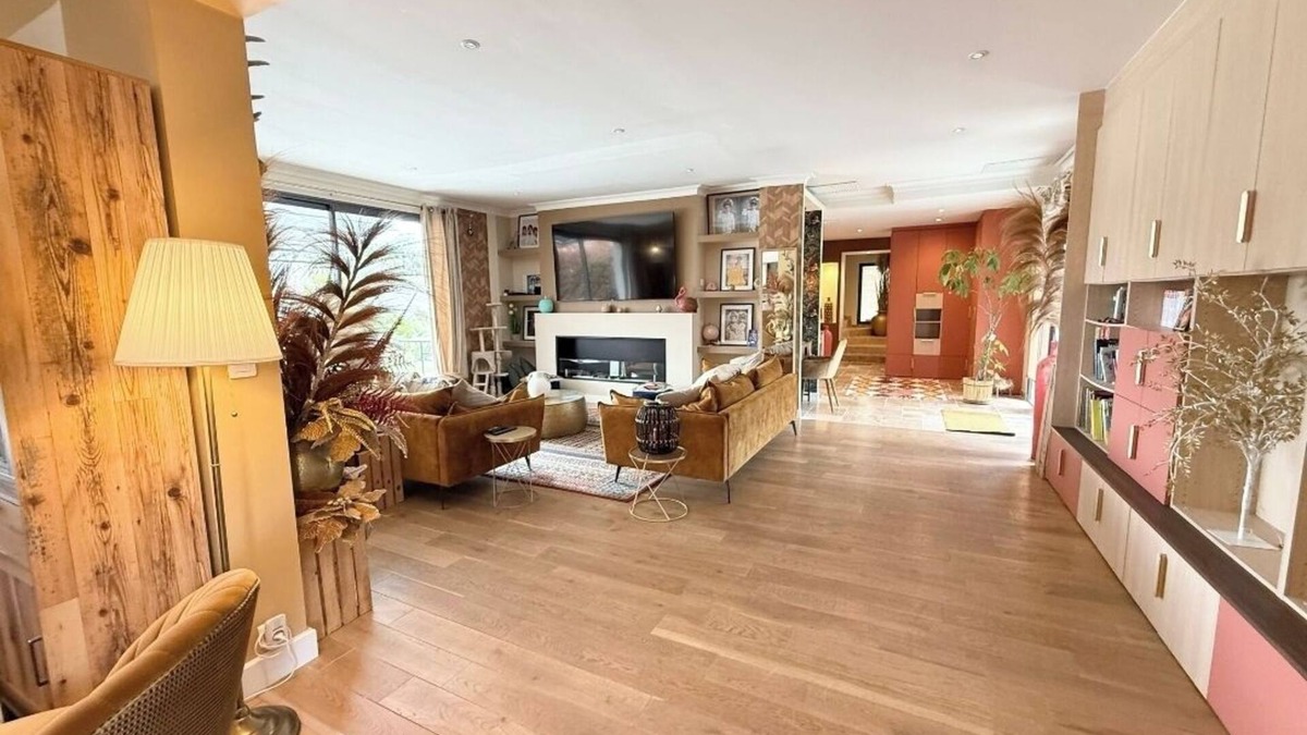 Marsillargues Villa | Superb 180m2 contemporary villa with swimming pool just 15min from the sea.
