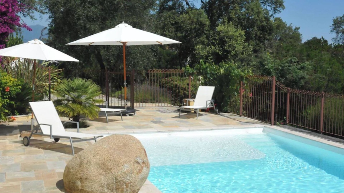 Bravone Villa | Superb 220m² villa with swimming pool, garden, 500m from the beach