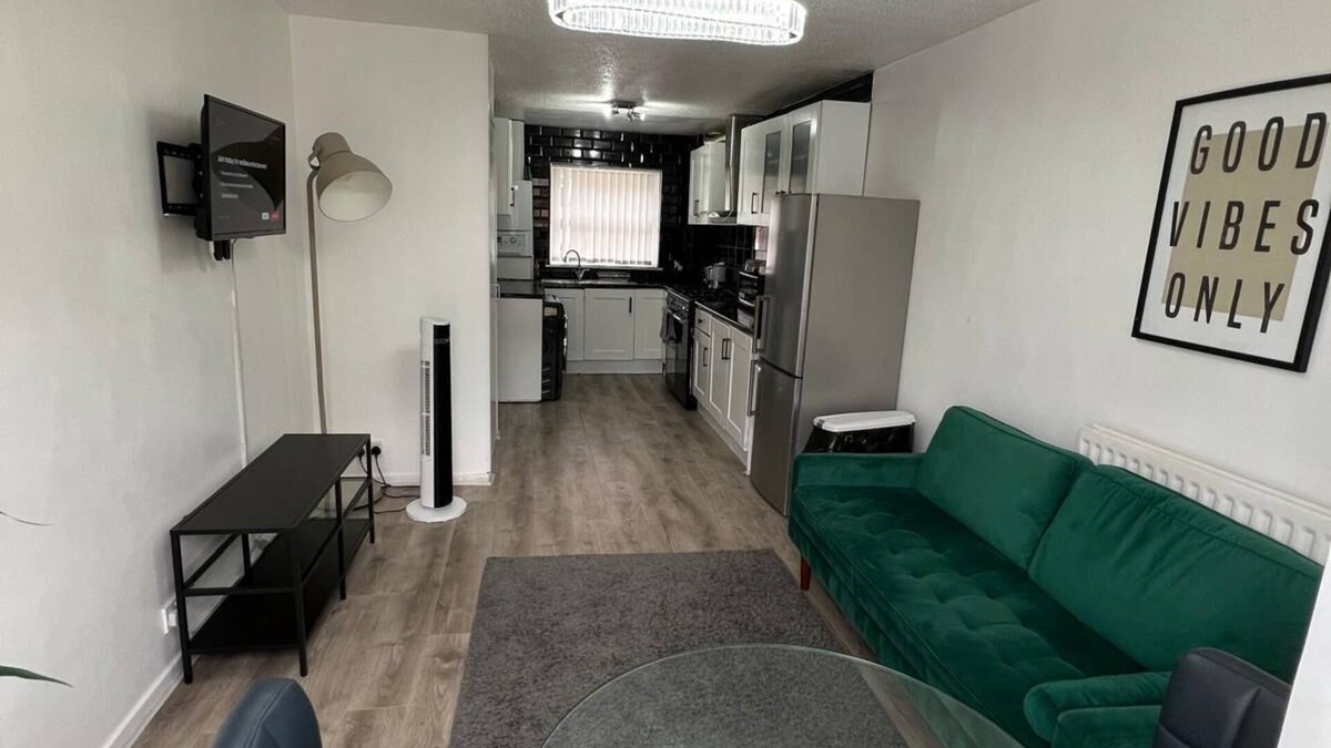 Woolwich Riverside Apartment | Superb 4-bedroom apartment with Garden and Lawn