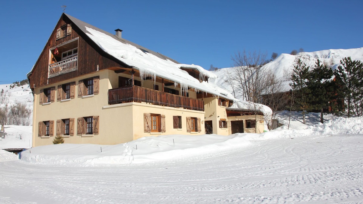 Le Chalmieu Ski Chalet | Superb 450m2 Savoyard chalet at 1600m altitude