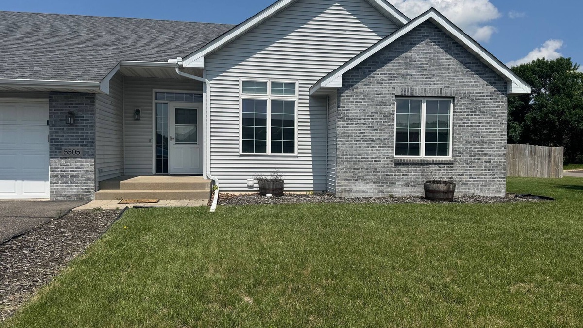 Big Lake House | Superb 5-bedroom house in Big Lake in friendly, safe neighborhood.