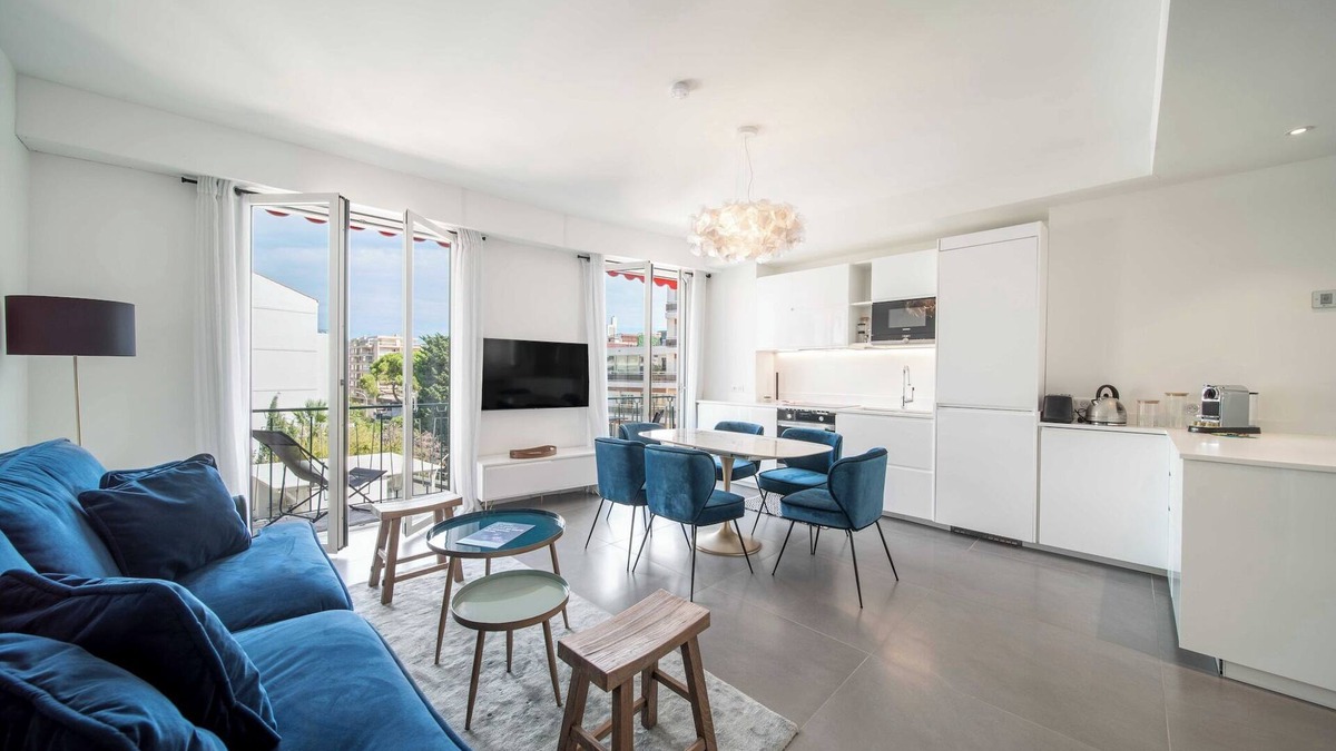 Cannes City Centre Apartment | Superb 55m2 apartment - Heart of Cannes - 2BR/4p