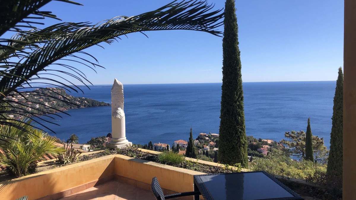 Espero-Pax Apartment | SUPERB 80m2 APARTMENT PANORAMIC SEA VIEW FROM THE ALPS TO THE ESTEREL
