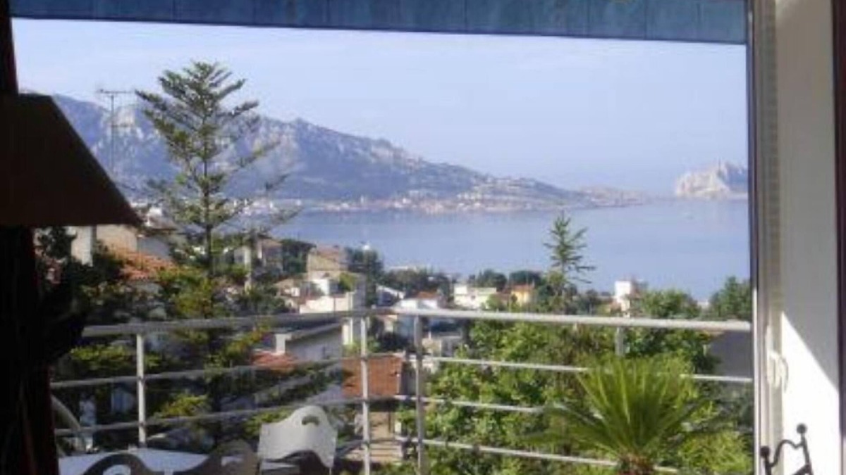 Bompard House | Superb air-conditioned villa with private pool and amazing seaview.