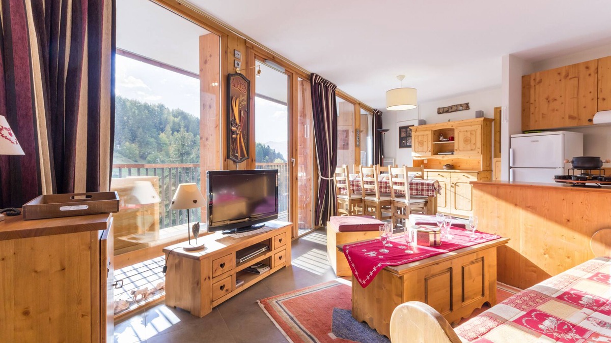 Montchavin Apartment | Superb Apartment 4-6 Pers, Full South, Ski, Balcony overlooking the slopes