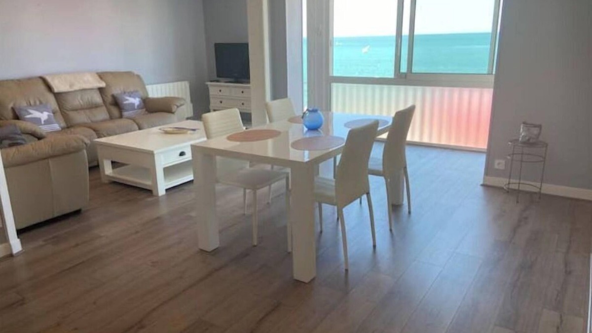 Fecamp Apartment | Superb apartment with panoramic sea-cliff view