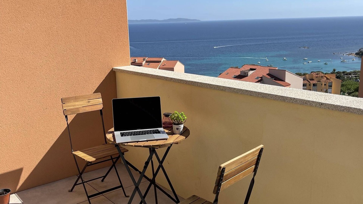 Ajaccio Apartment | Superb, bright, air-conditioned new apartment of the highest quality.
