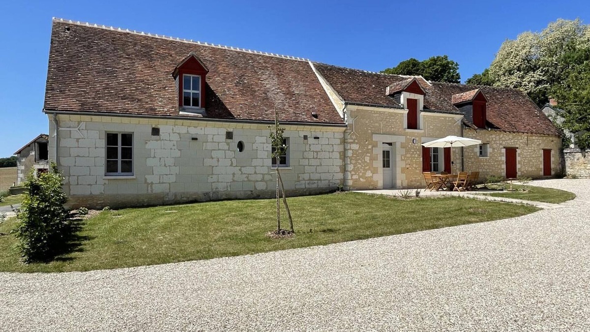 Perrusson Cottage | Superb Eco-renovated Cottage Near Castles