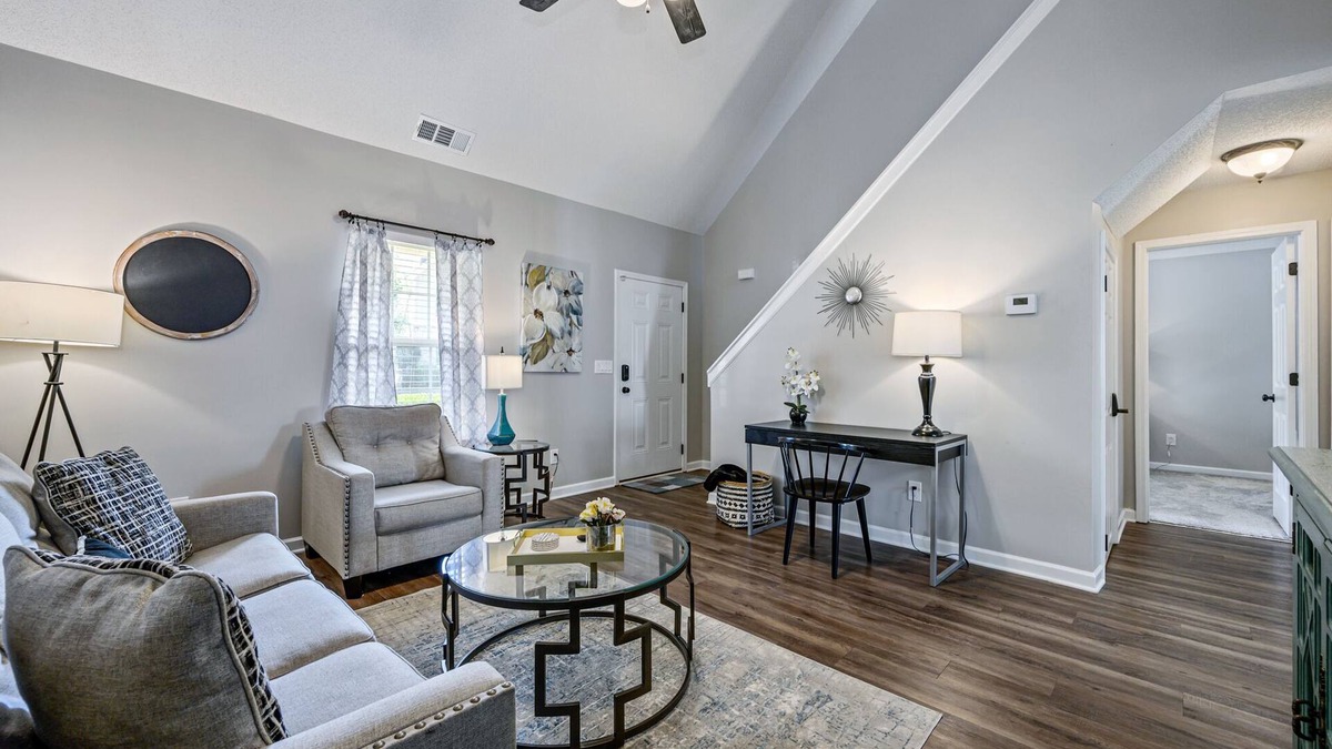 Cartersville House | Superb For Traveling Workers Near Cartersville