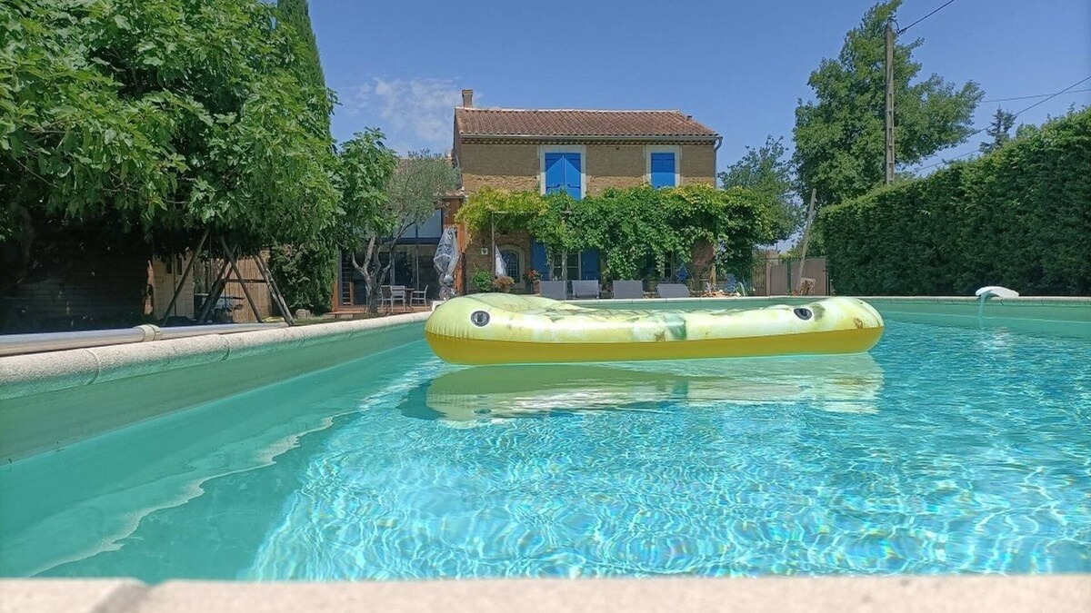 Entraigues-sur-la-Sorgue House | Superb apartment in the heart of Provence, near Avignon