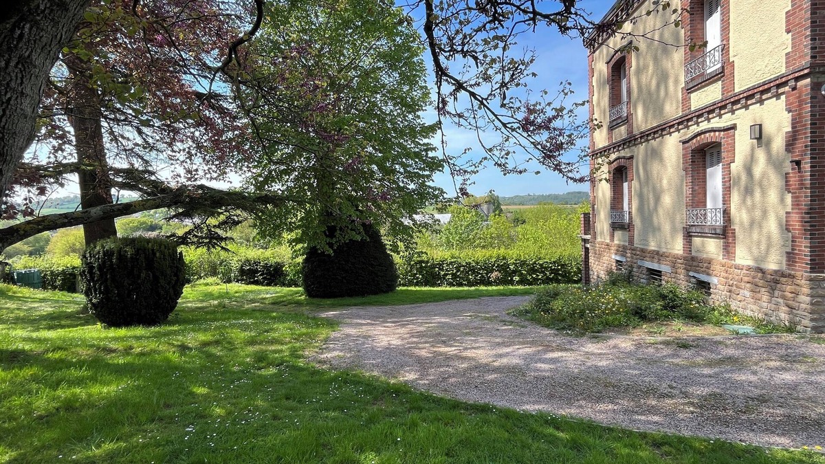 Clecy House | "Superb Maison Bourgeoise" 10 travelers