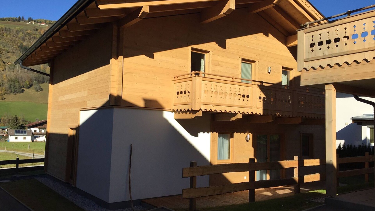 Niedernsill Ski Chalet | Superb modern chalet in delightful village location