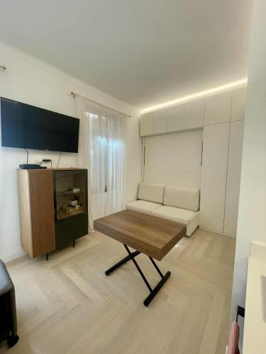 La Condamine Apartment | Superb Monaco studio