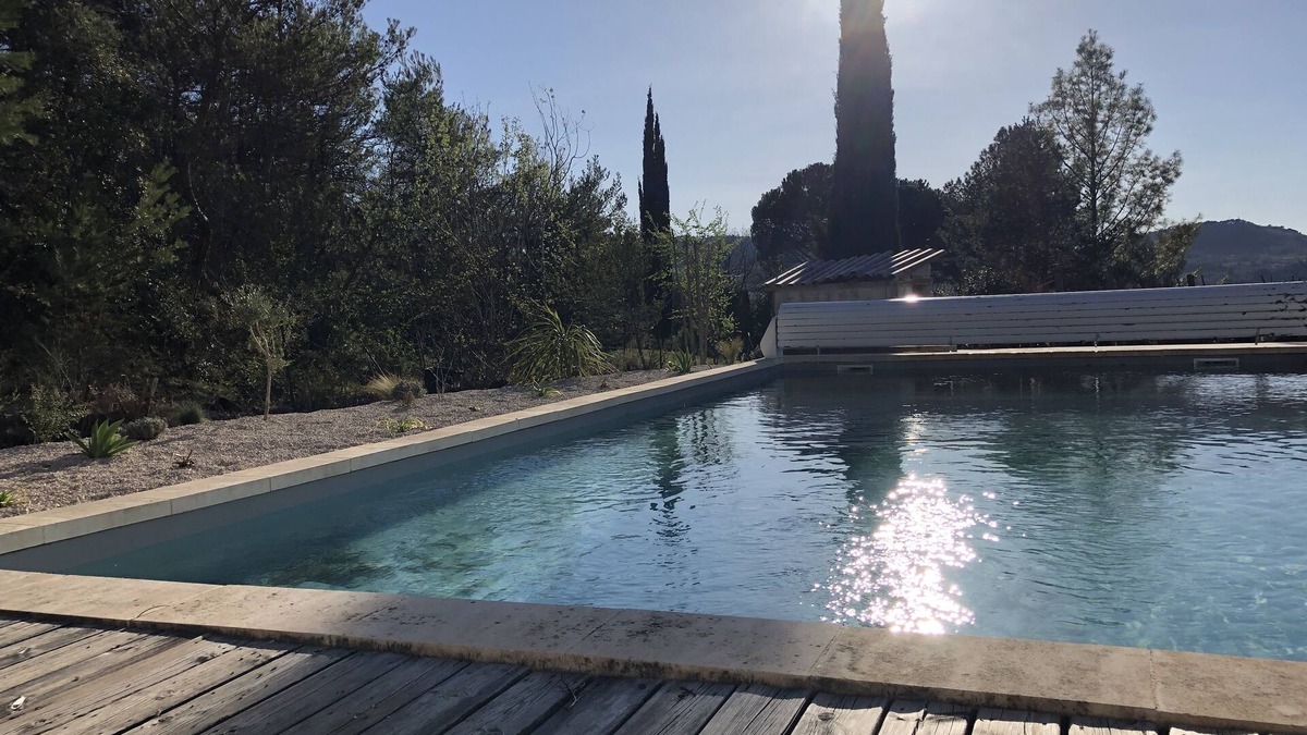 Blauvac Villa | Superb Provencal villa with stunning views of Mont Ventoux 4 bedrooms