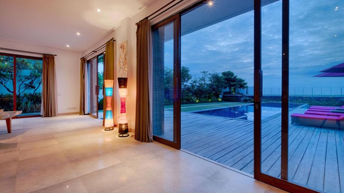 Keramas Villa | Superb, Spacious, Modern Balinese, Beachfront Villa in Keramas Beach, Gianyar