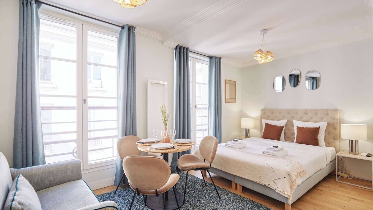 Strasbourg -Saint-Denis Apartment | Superb Studio Center of Paris Montorgueil