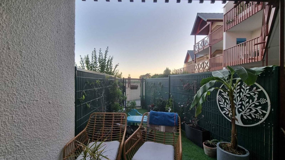 Presqu'ile de Guerande Atlantique Apartment | Superb T3 R.D.Jardin La Baule Heated swimming pool