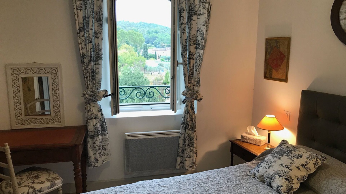 Villecroze House | Superb T3 with view in Provence - comfort - "House of the Arcades" 3 Rooms - N + 1