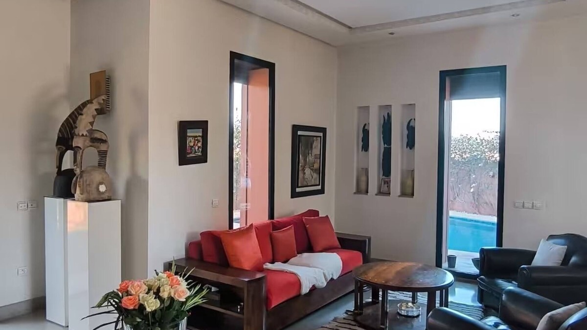 Mouassine Villa | Superb villa with private swimming pool, children's cabin