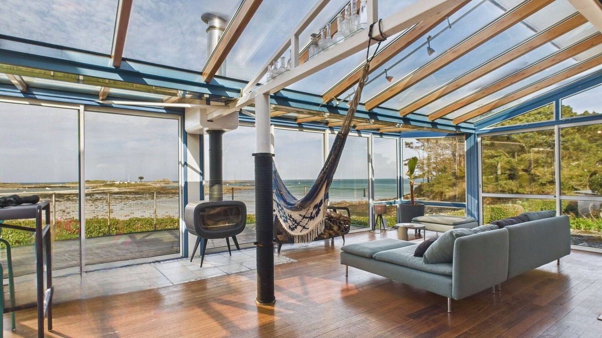 Plouguerneau Villa | Superb villa with its feet in the water