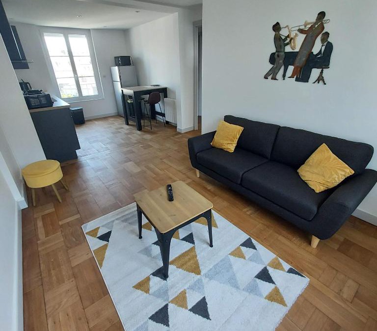 Coutances Apartment | Superbe appartement F2 refait à neuf plein centre