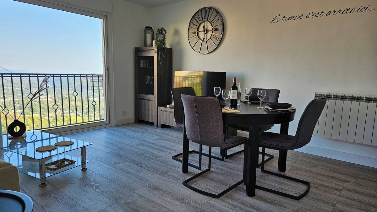 Speracedes Apartment | Superbe Appartement Neuf, 4 Couchages, Jardin et vue Mer, au Cœur du Village !