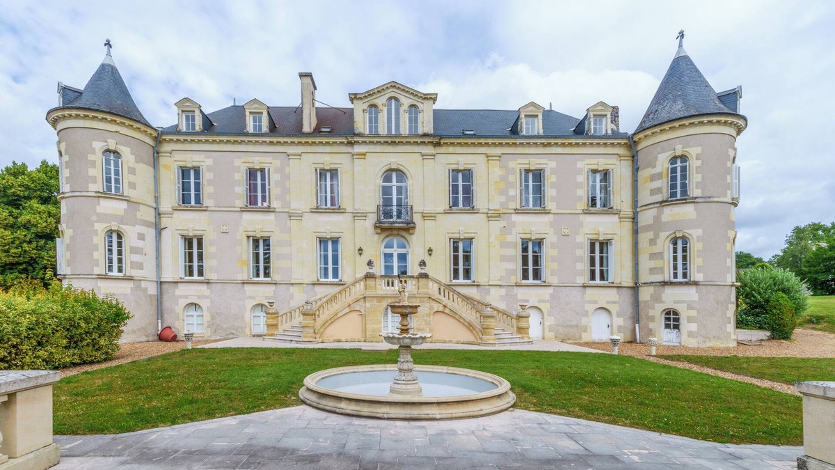 Saint-Patrice Other | Superbe Château du 19eme en Touraine 15 p