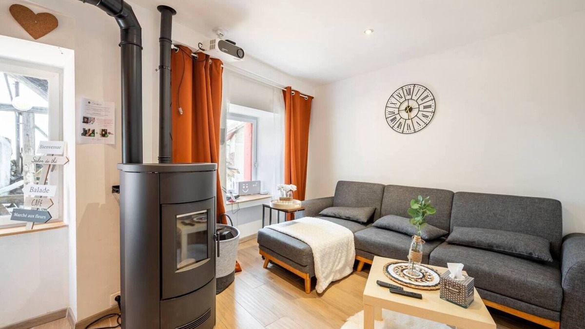 Saint-Gingolph House | Superbe Maison vue lac Proche Suisse & Stations !