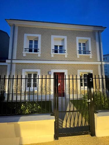 Serris Villa | superbe villa au pied de Disneyland et val d'Europe