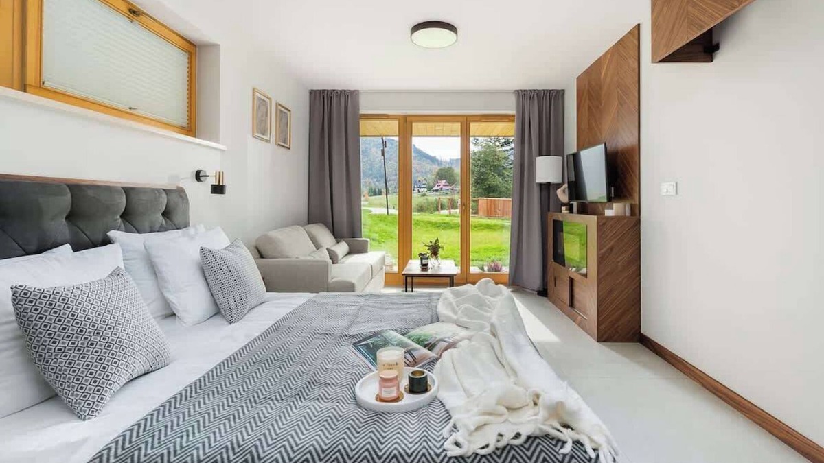 Koscielisko Apartment | Superior Studio with Mountain View F01